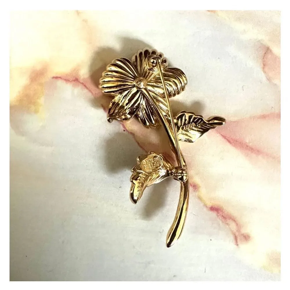 Nolan Miller vintage flower brooch